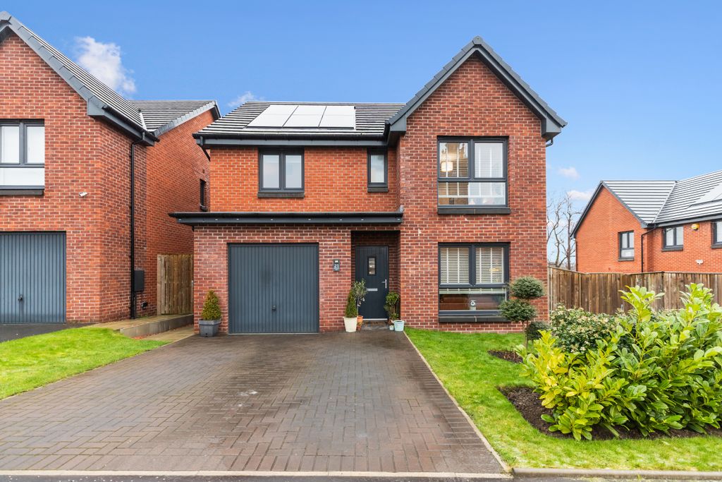 Property photo 1 of 42