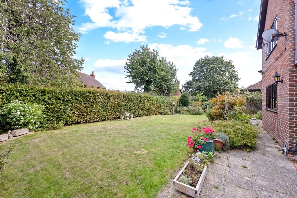 Property photo 3 of 23
