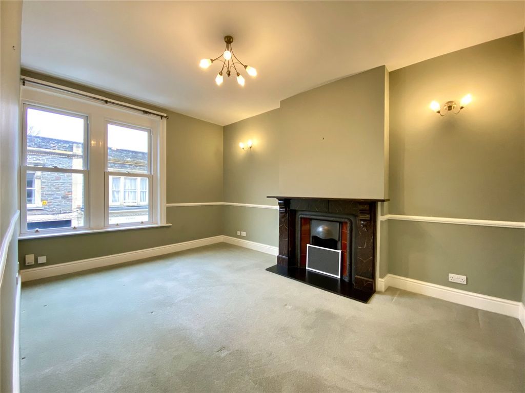 Property photo 1 of 10 Picture No. 22