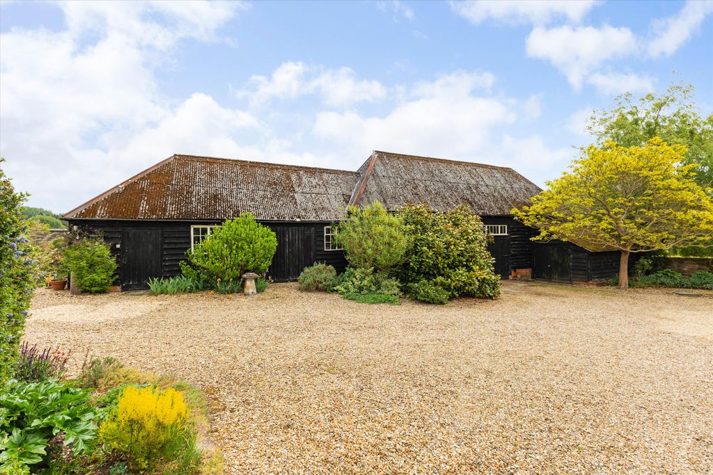 Property photo 3 of 19 Image