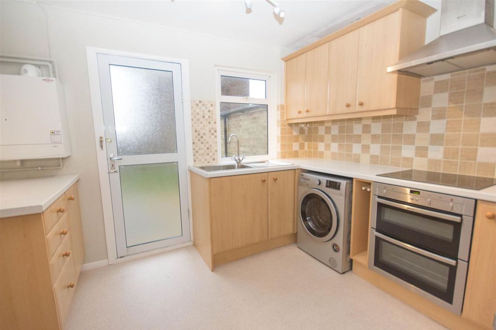 Property photo 3 of 12 Img_1195.Jpg