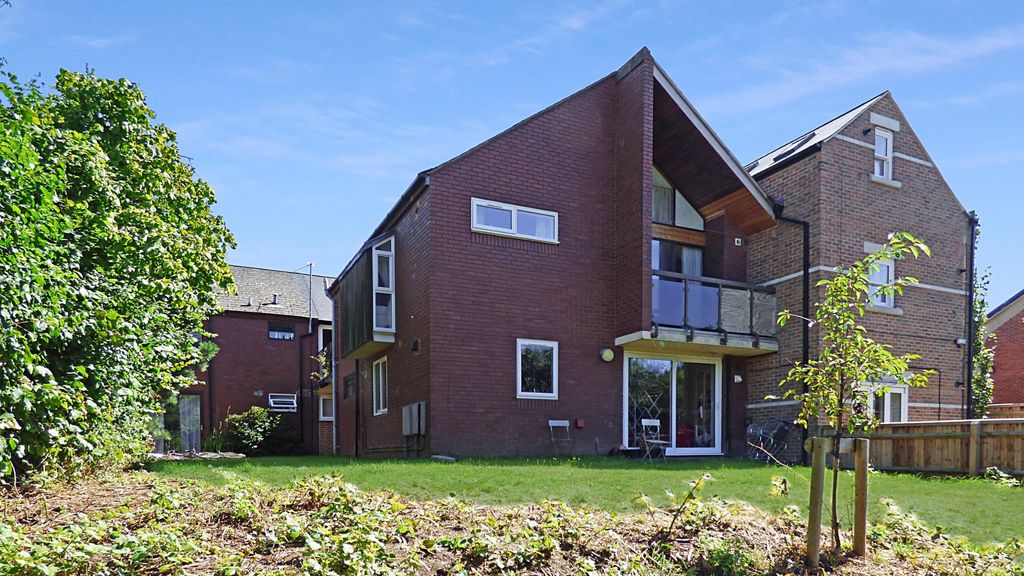 Property photo 1 of 9 Image Of Property