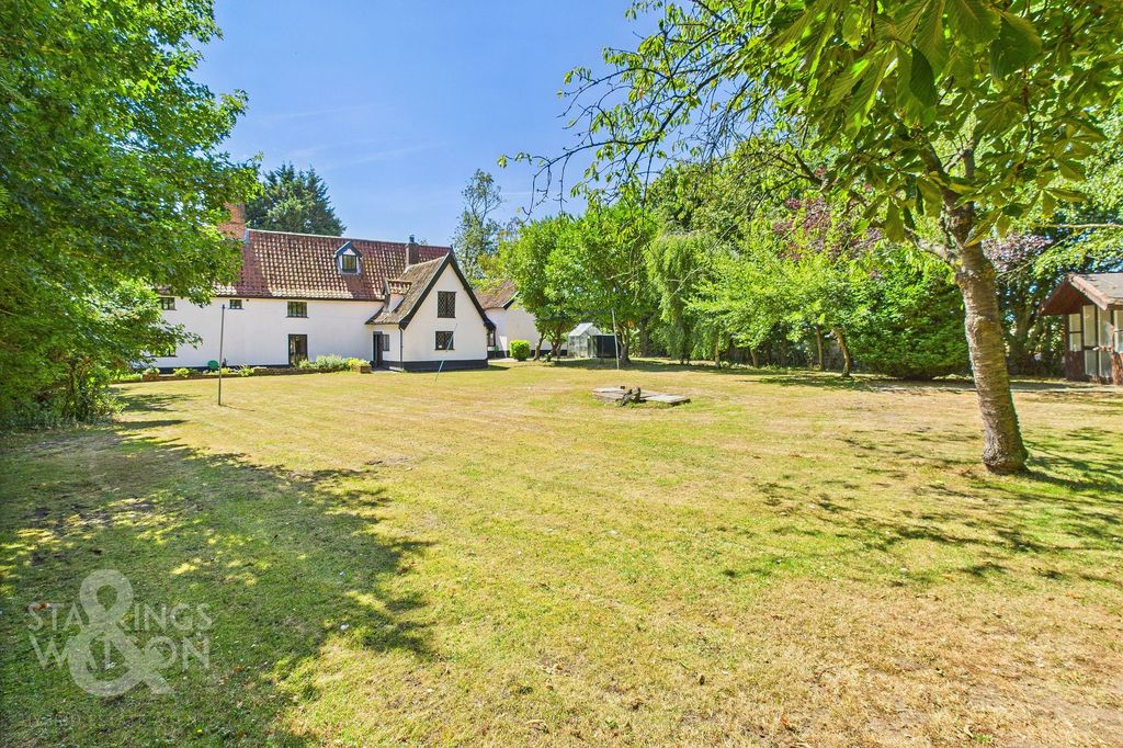 Property photo 3 of 42