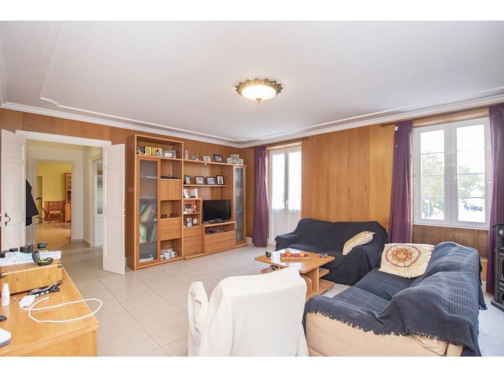 Property photo 2 of 29