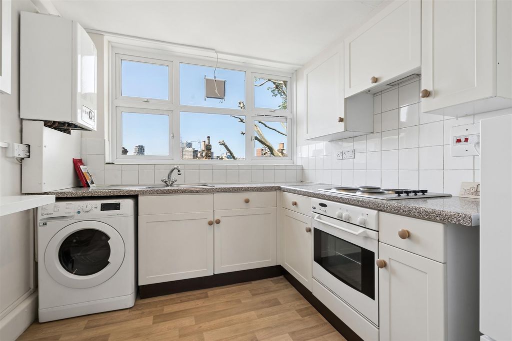 Property photo 2 of 5