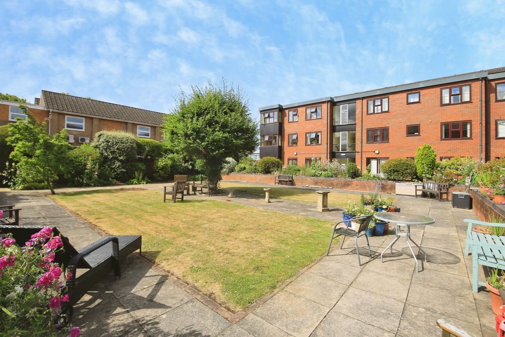 Property photo 1 of 12 Pbox-Img.Jpg