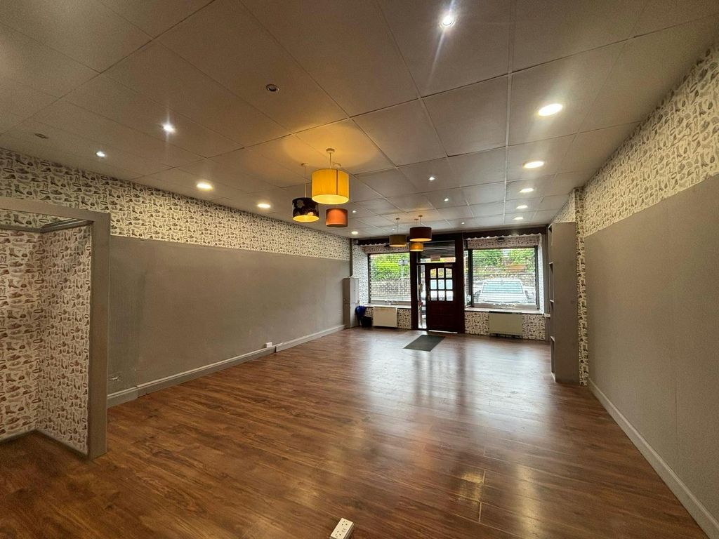 Property photo 3 of 5 11 Eaglesham Road