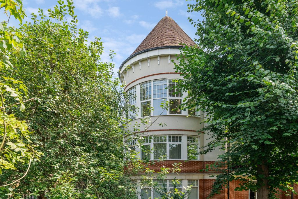 Property photo 2 of 12
