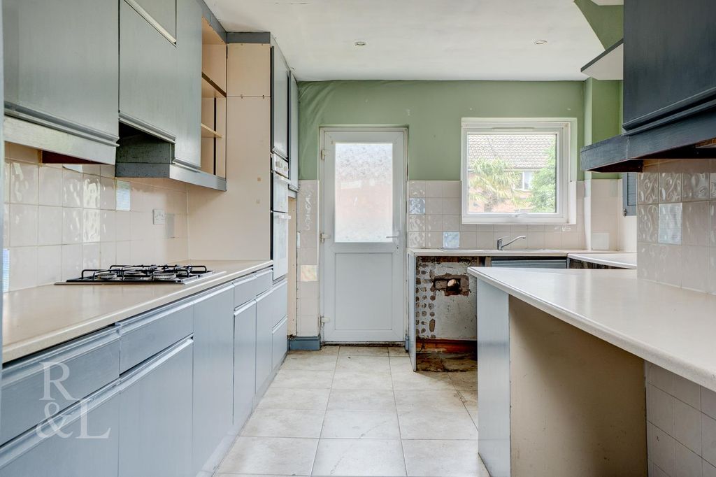Property photo 3 of 12 B (4).Jpg