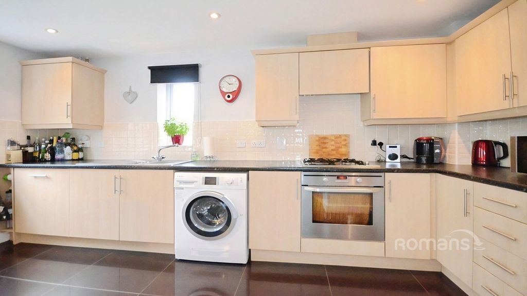 Property photo 3 of 12 Pbox-Img.Jpg
