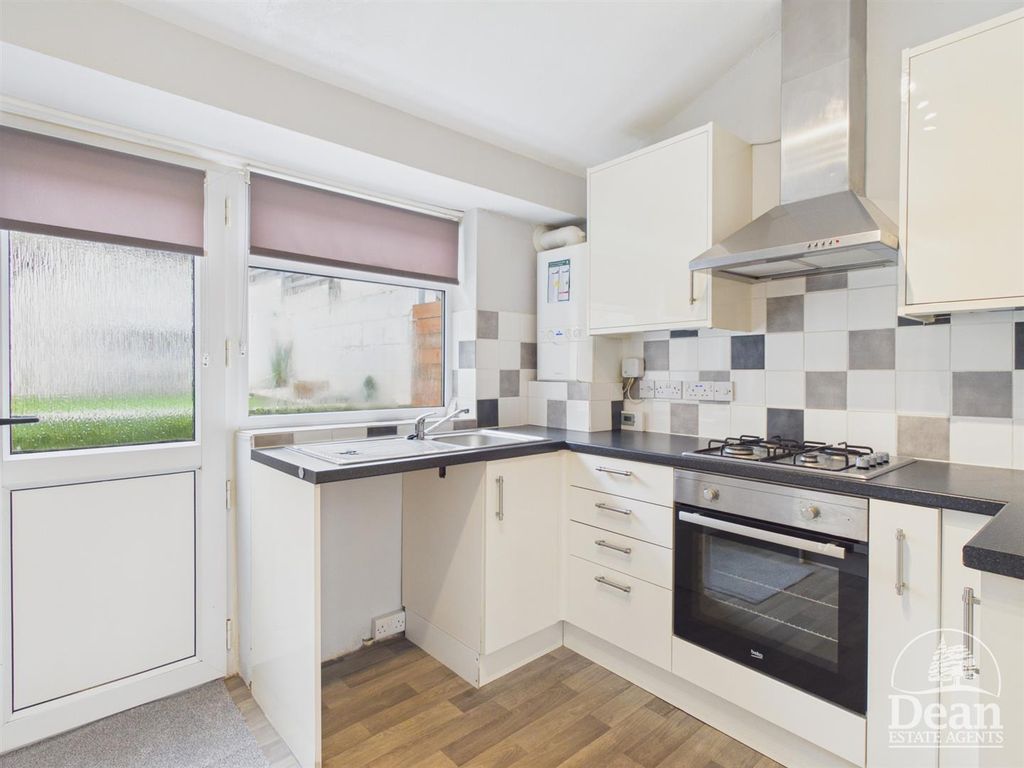 Property photo 3 of 26