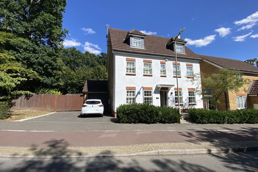 Property photo 1 of 24