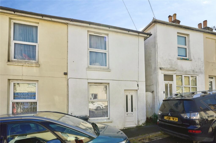 Property photo 1 of 11