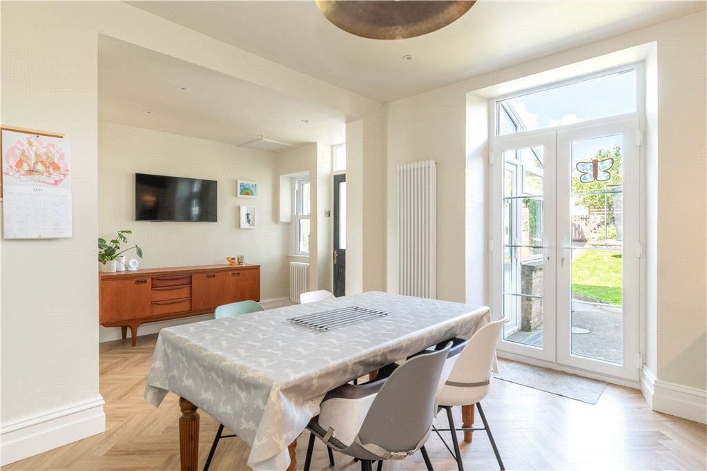 Property photo 3 of 22 Dining Kitchen