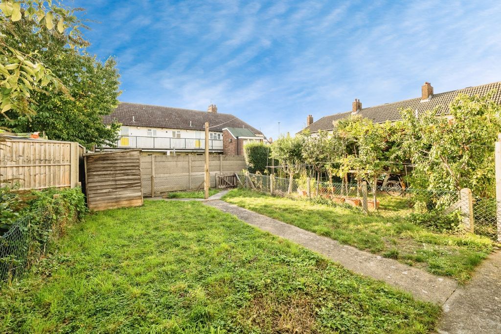 Property photo 2 of 17 Photo