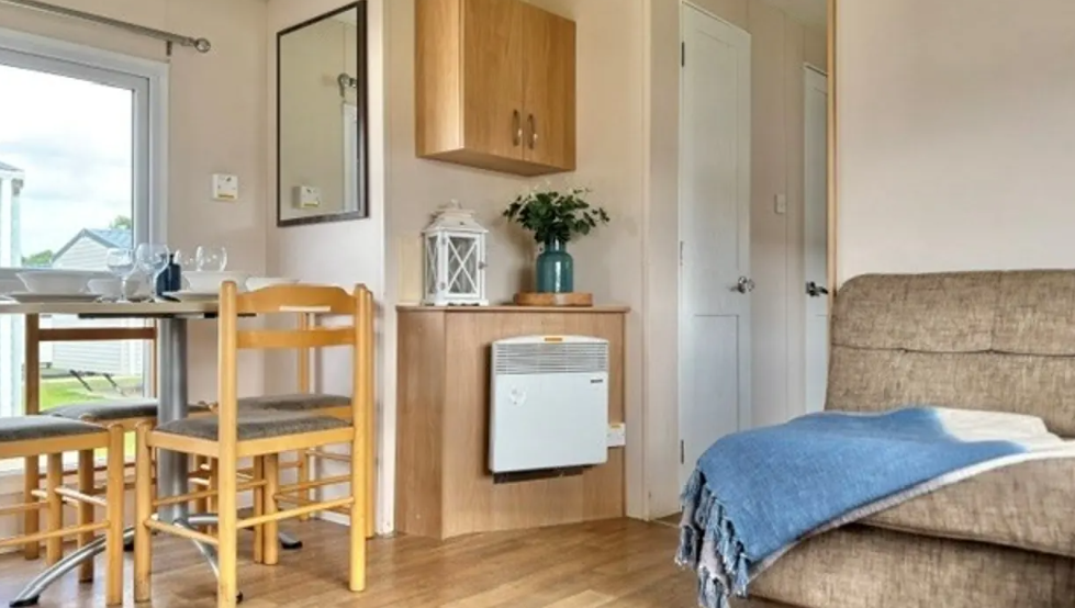 Property photo 1 of 18 Perfect Starter Caravan