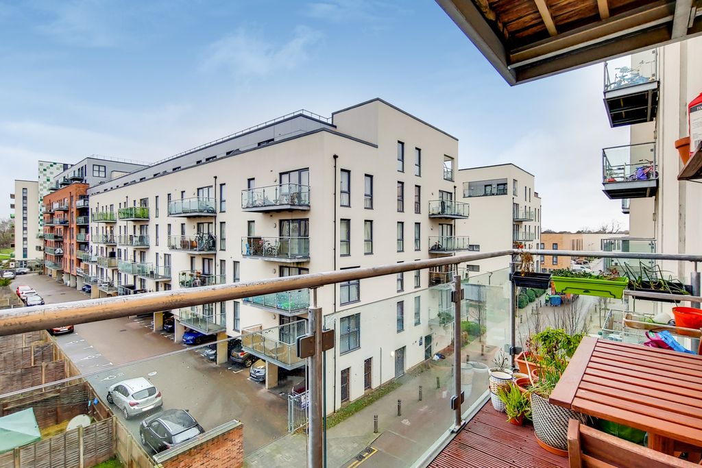 Property photo 3 of 11