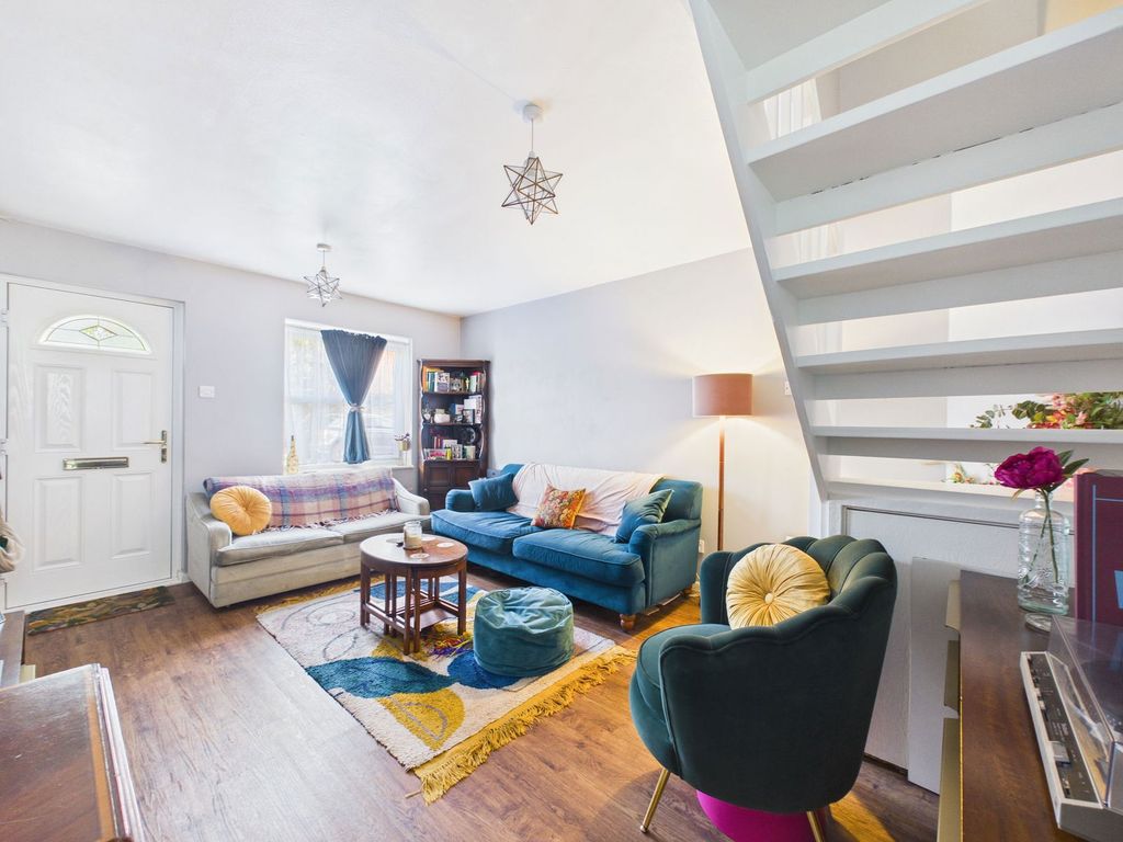 Property photo 3 of 13