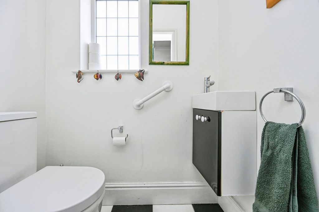 Property photo 3 of 30 Pbox-Img.Jpg