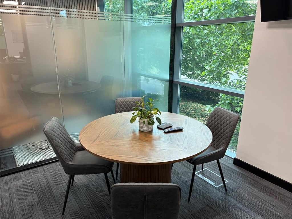 Property photo 1 of 6 34Be75d9-3621-452E-A7d1-573d7c2F6d72.Jpg