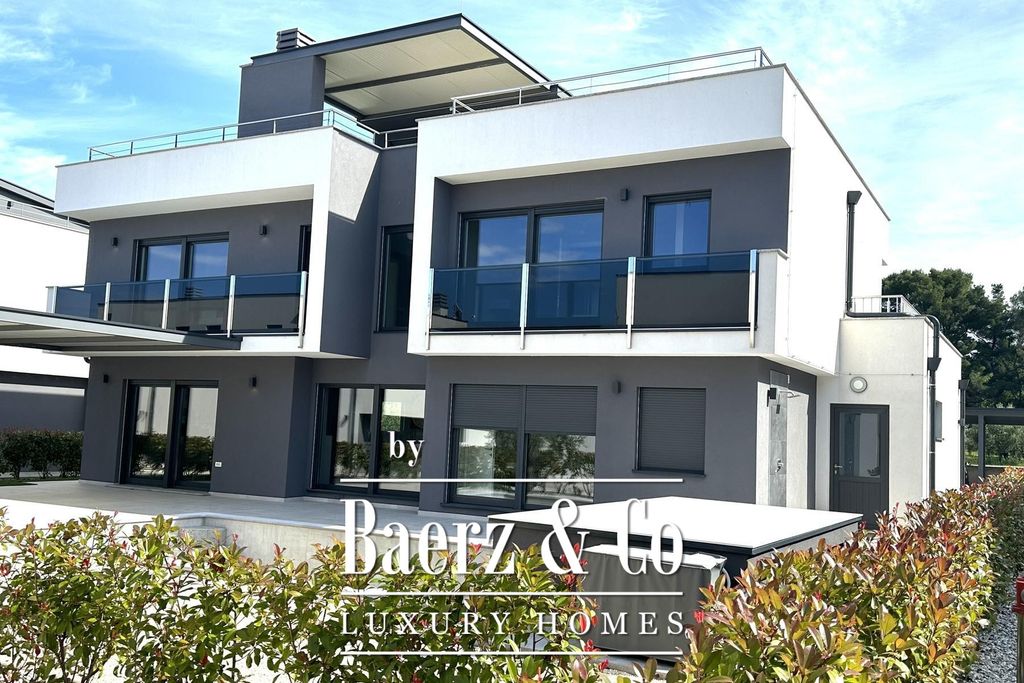 Property photo 1 of 74