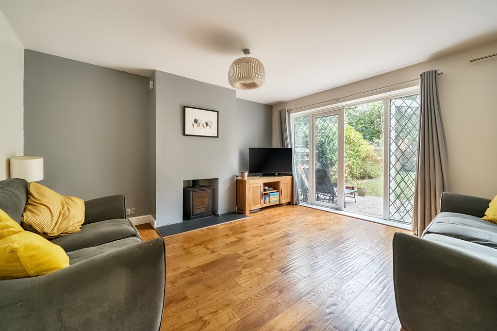 Property photo 2 of 12