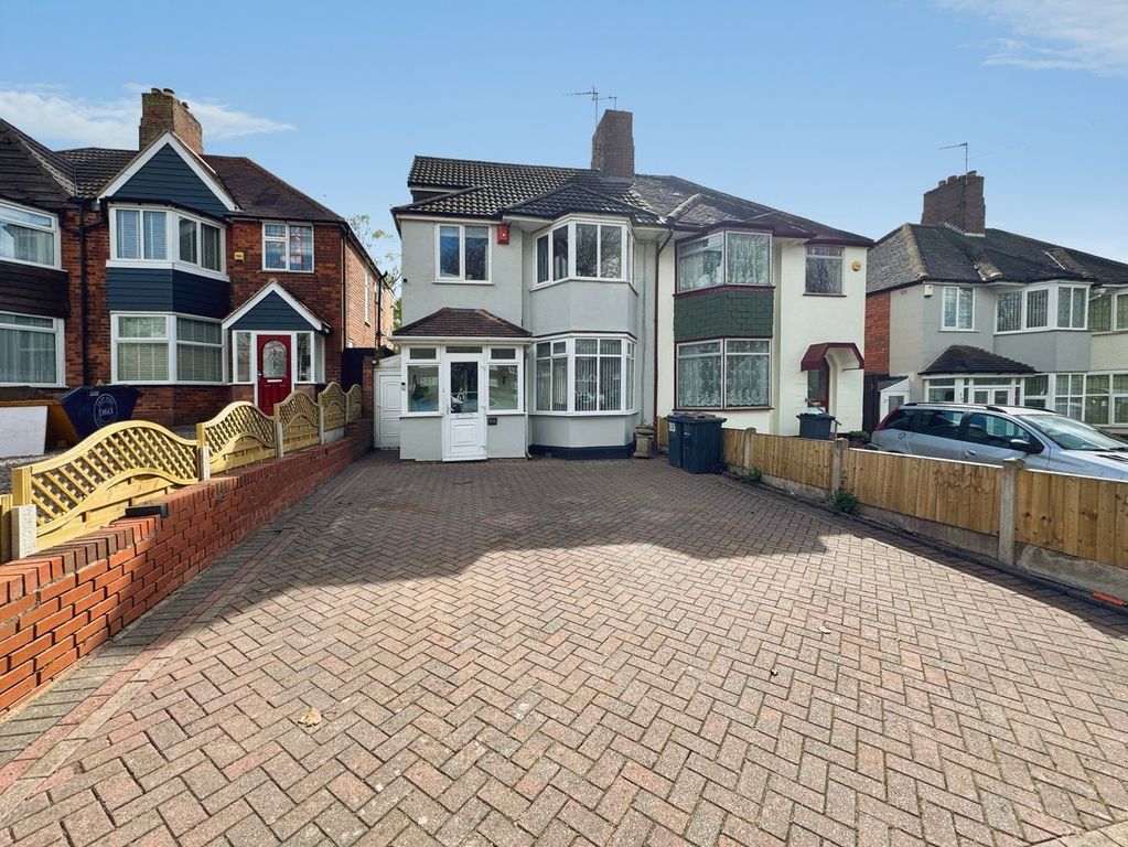 Property photo 1 of 20 Front