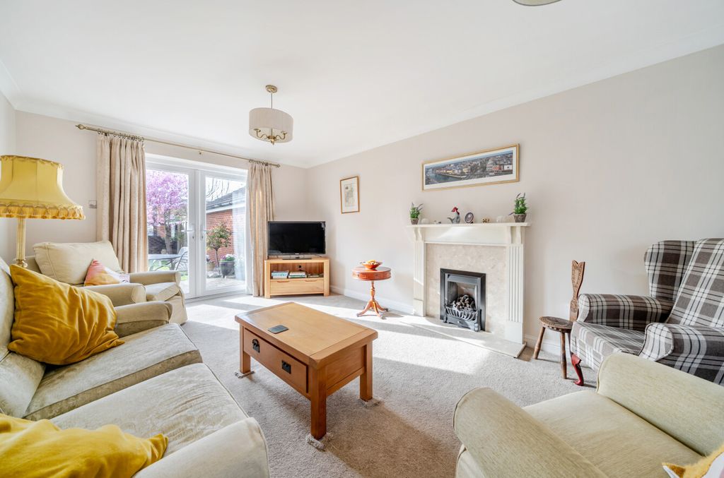 Property photo 3 of 22 1432754-19-69c179...