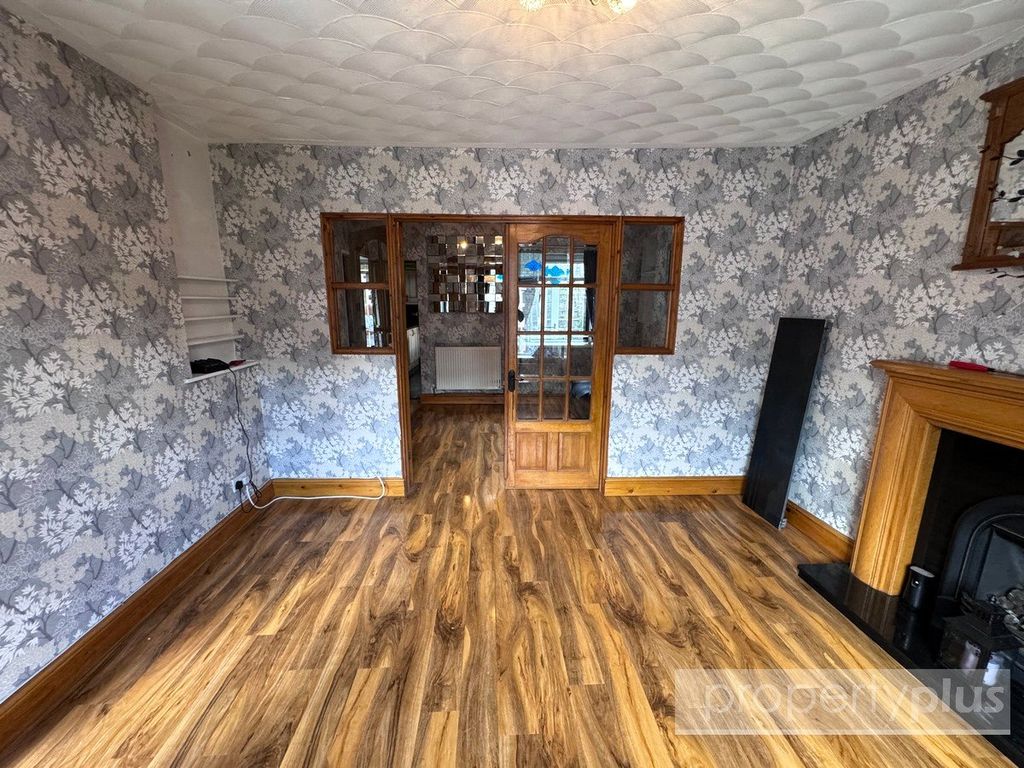 Property photo 3 of 13 Picture No. 11