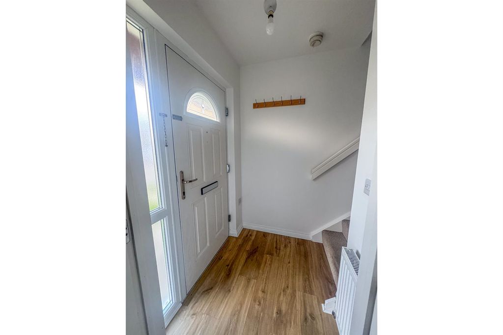 Property photo 2 of 18 32 Fuchsia Close (1).Jpg