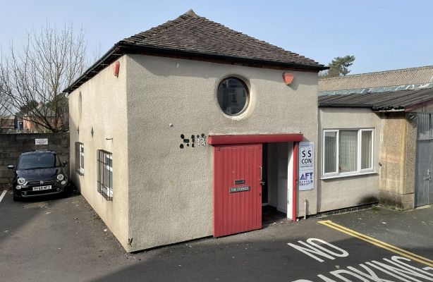 Property photo 1 of 6