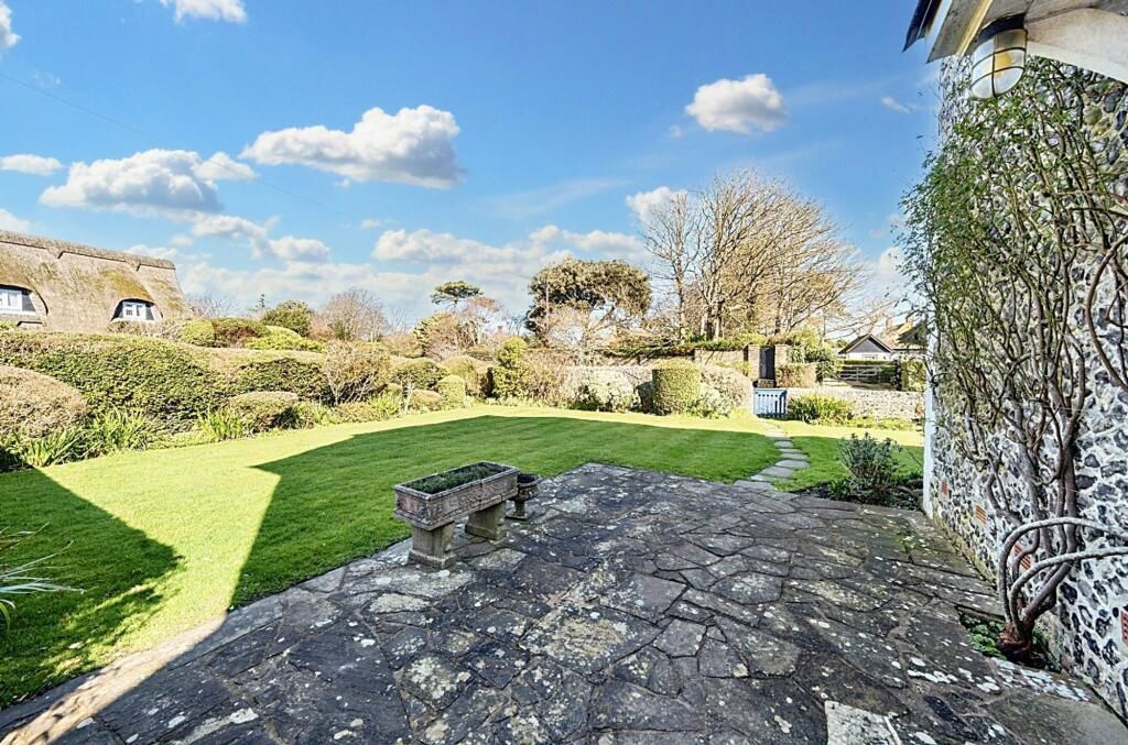 Property photo 3 of 23