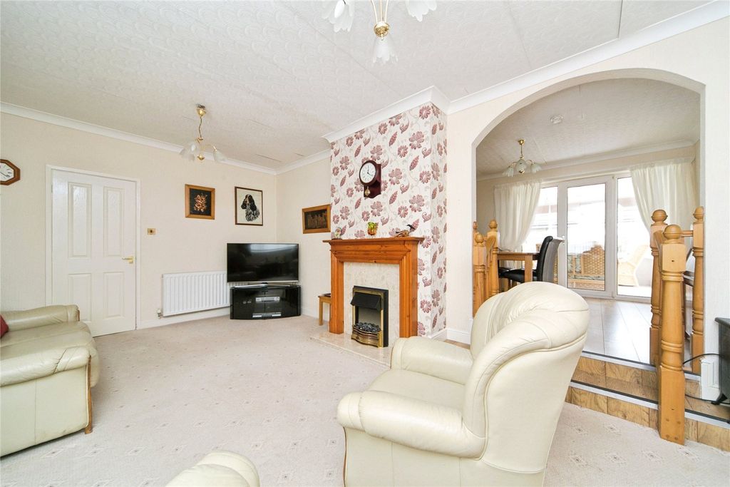 Property photo 3 of 20 Picture No. 15