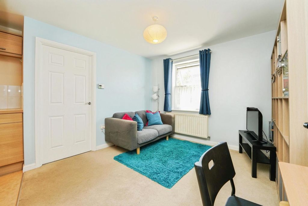 Property photo 2 of 9 Pbox-Img.Jpg