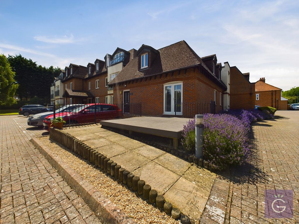 Property photo 1 of 14
