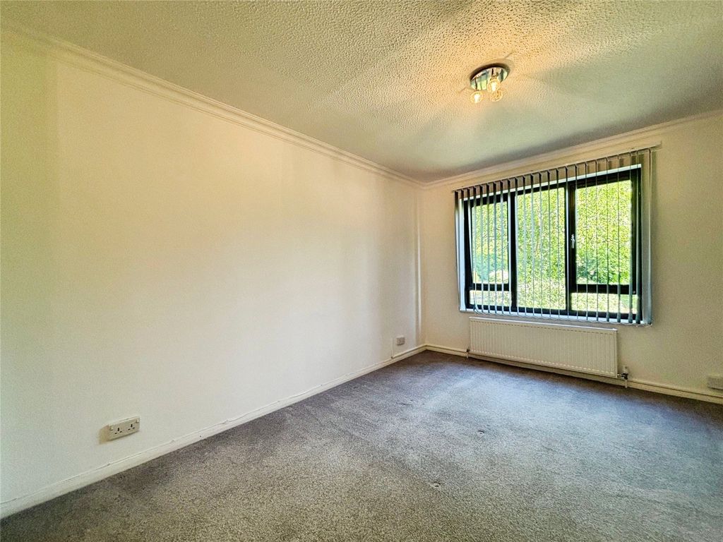 Property photo 3 of 9 Picture No. 06