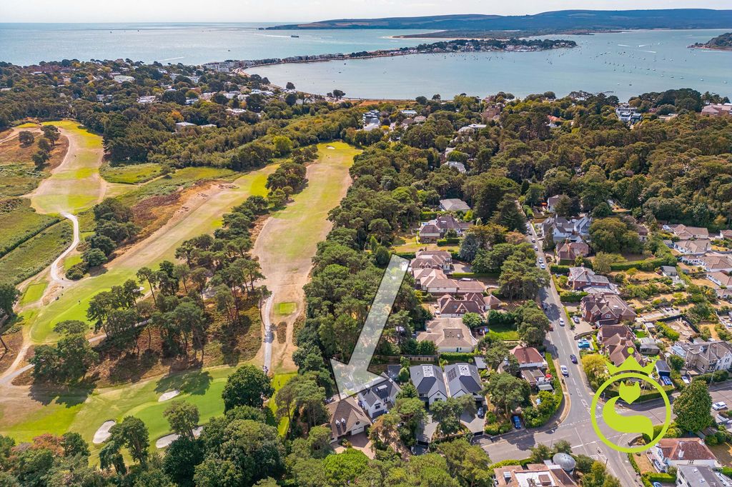 Property photo 1 of 36