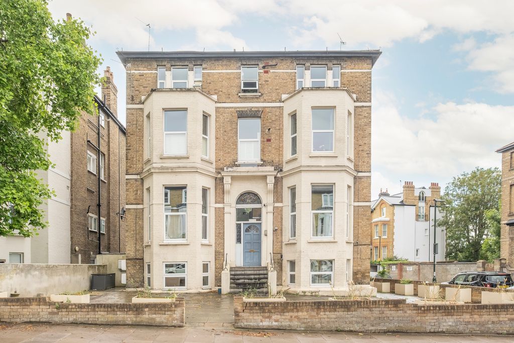 Property photo 1 of 10