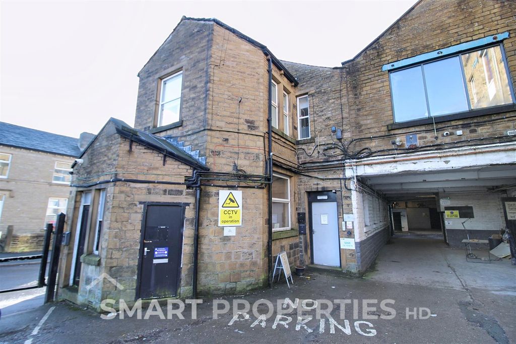 Property photo 2 of 8 Marsh-Mills_00002.Jpg