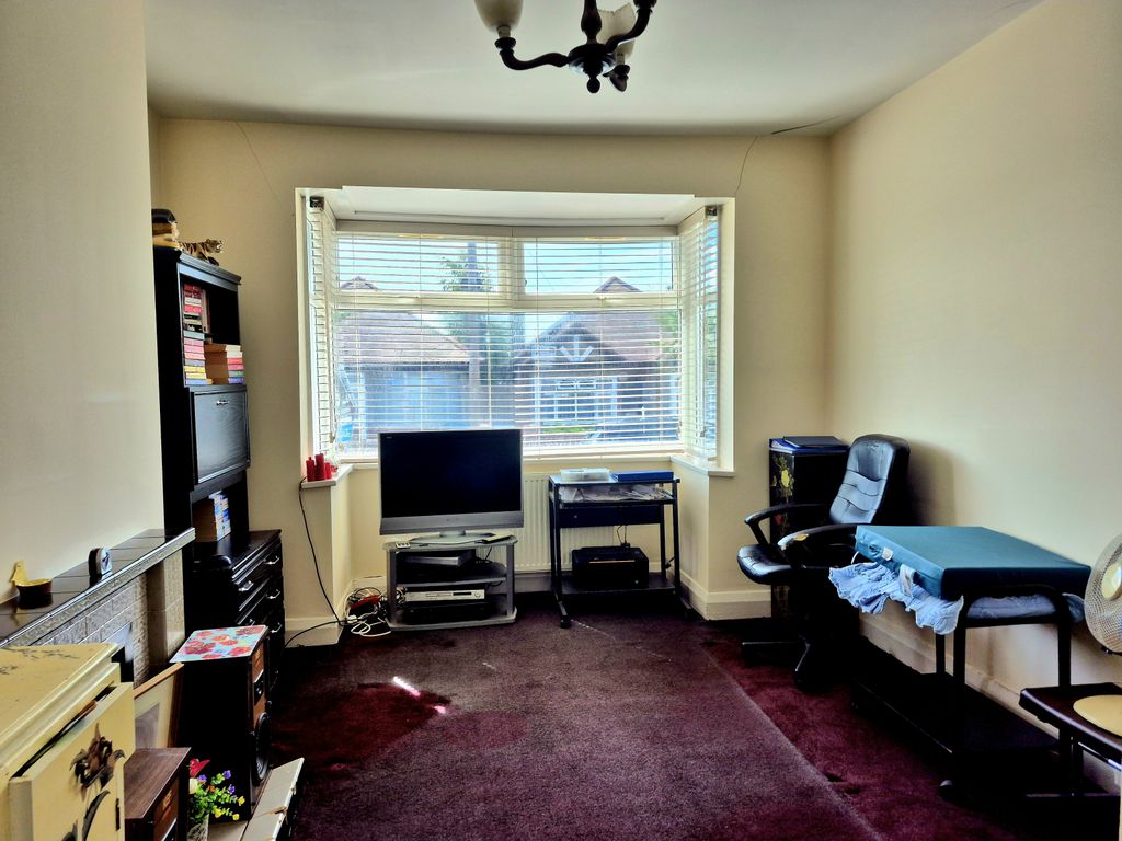 Property photo 2 of 11 Gallery