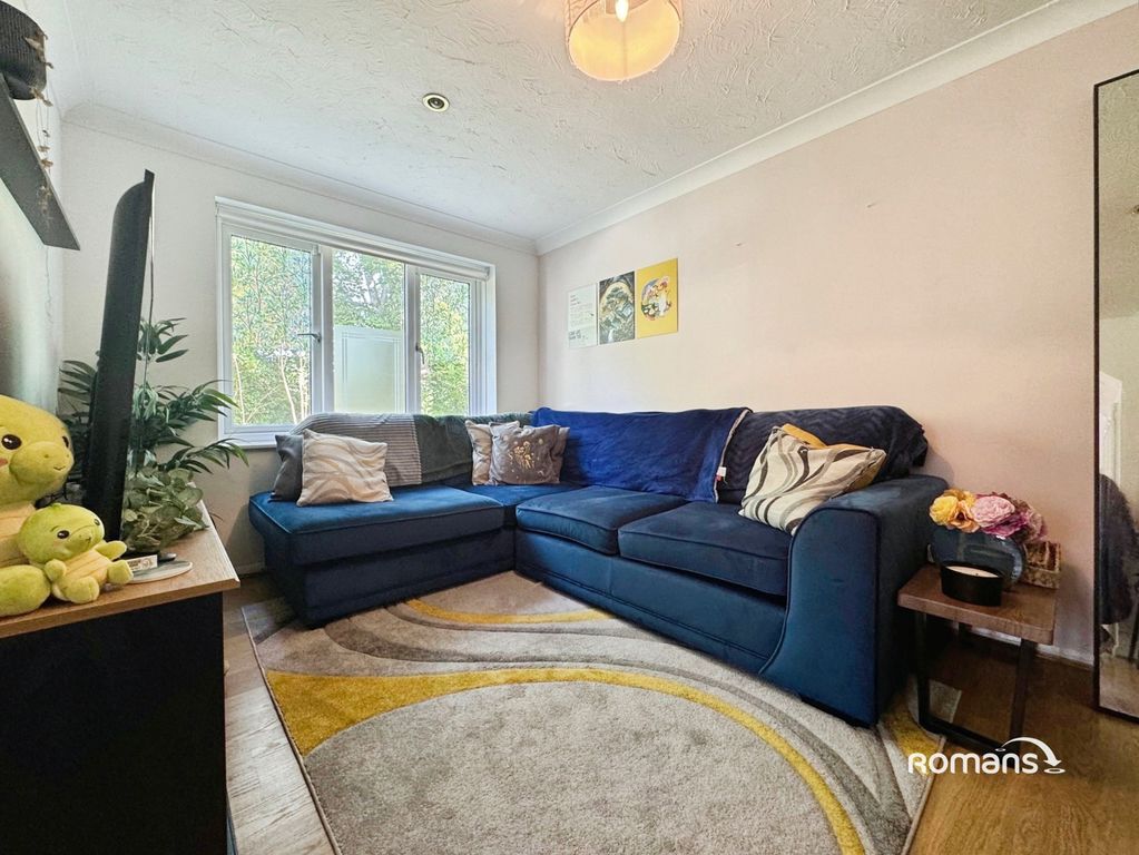 Property photo 3 of 7 Pbox-Img.Jpg