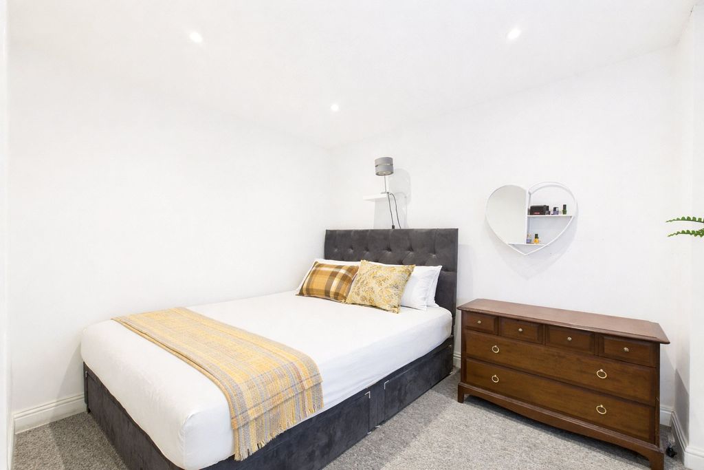 Property photo 3 of 10 Picture No. 35