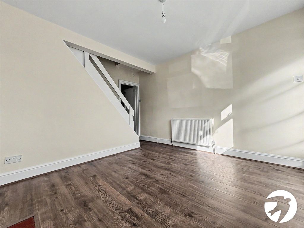 Property photo 2 of 13 Picture No. 11