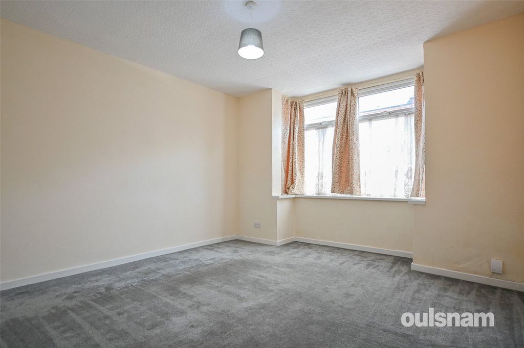 Property photo 3 of 25 Picture No. 21