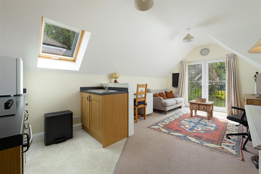 Additional image 18 of 4 bed detached house for saleHeathfield Road, Penenden Heath, Maidstone ME14