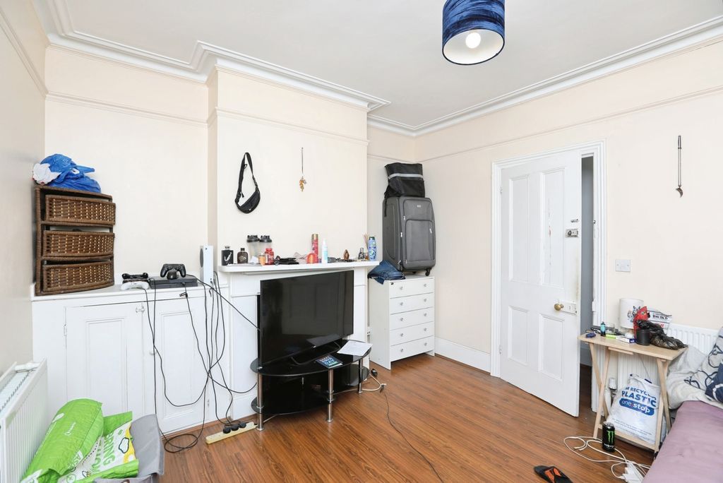 Property photo 3 of 14 Pbox-Img.Jpg