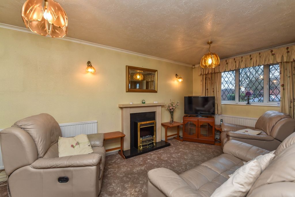 Property photo 3 of 19