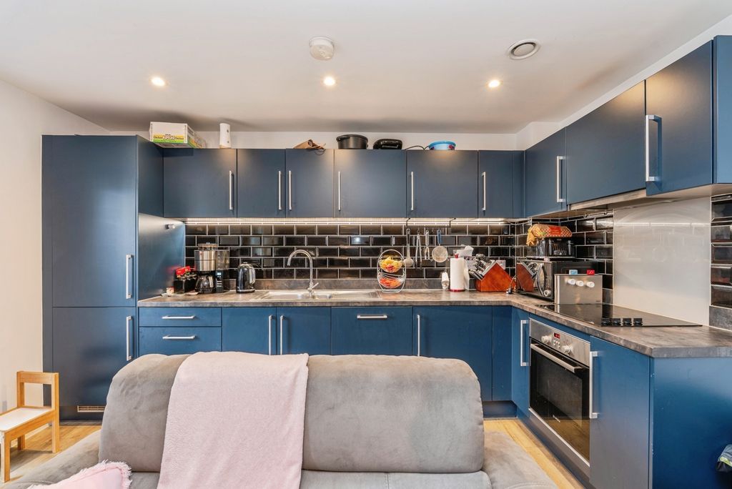 Property photo 1 of 13 Pbox-Img.Jpg
