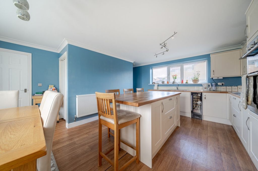 Property photo 2 of 22 1436376-19-69Ceafa573Cb2