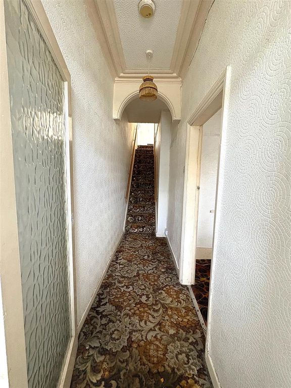 Property photo 3 of 16 Hall.Jpg